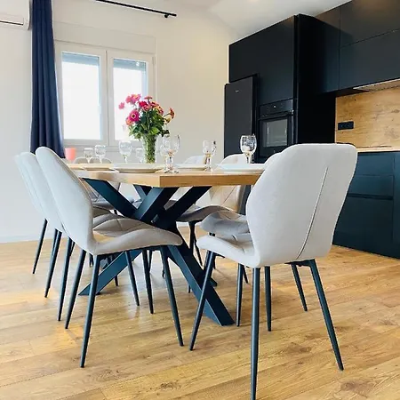 West Апартаменти Задар