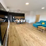 Apartman West *